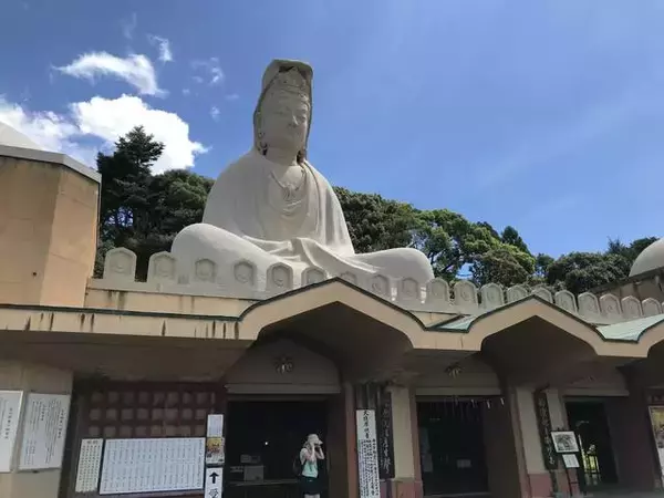 「【京都珍百景】東山にそびえるド迫力の大仏！京都では希少な胎内めぐりも☆「霊山観音（りょうぜんかんのん）」」の画像