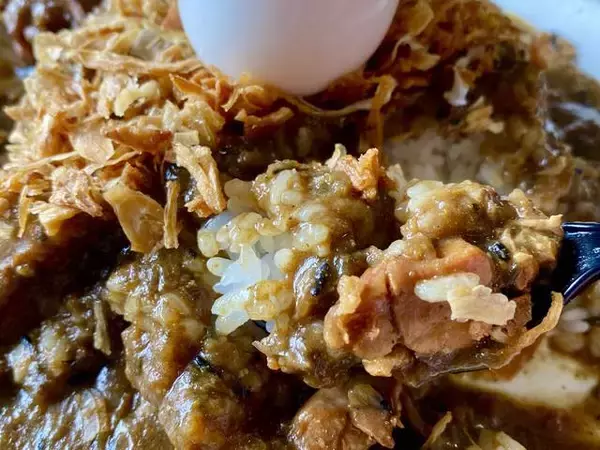 「【Uber Eats】おうちで再現！鳥の巣カレー『ソングバードコーヒー』」の画像