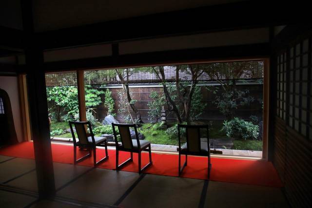 【特別拝観】新庭園「鶴鳴九皐」が完成、甘茶庭に癒される「建仁寺霊源院」【京都花めぐり】