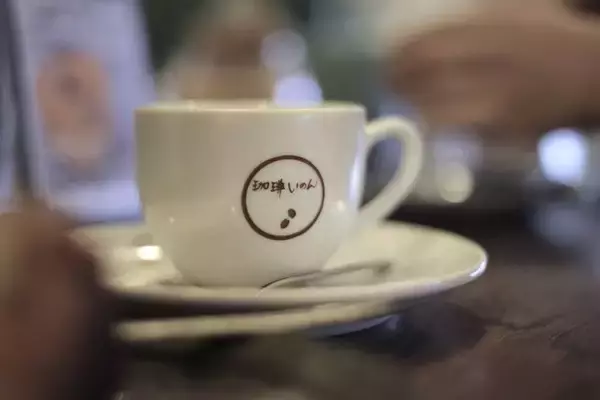 「花と緑に囲まれてお茶できます ♪ 京都・鴨川のほとり「喫茶いのん」【神宮丸太町】」の画像