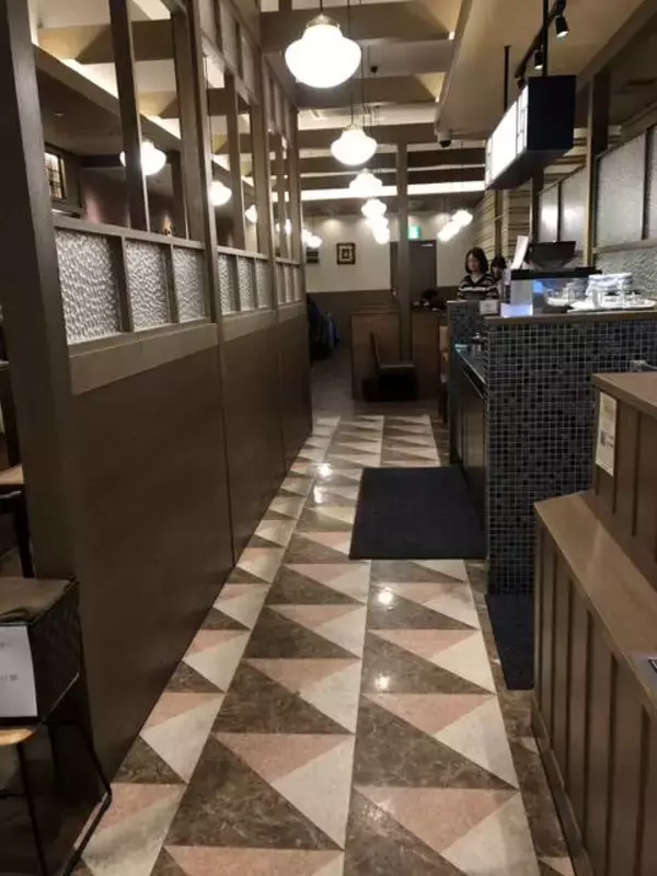 「百花繚乱、黄金比率のドリア専門店「神戸元町ドリア」【イオンモール高の原】」の画像