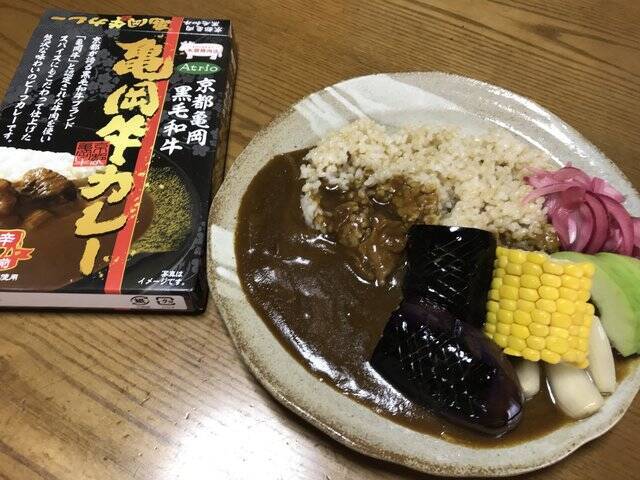 【京都おうちグルメ】注目ブランド牛『亀岡牛』がゴロンと贅沢に入ったレトルトカレー「たわわ朝霧」