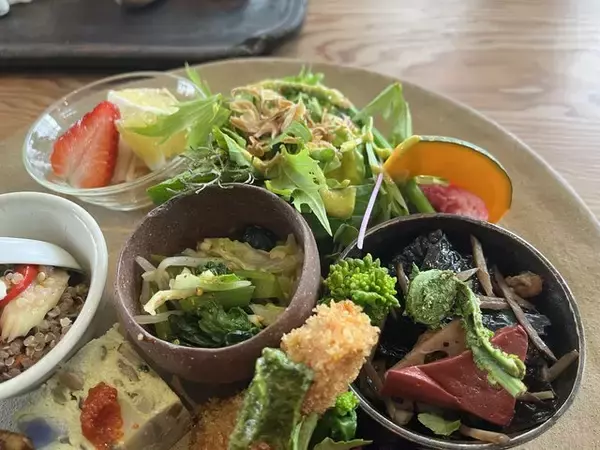 「【京都ランチ】野菜たっぷり！カラダ喜ぶヴィーガン料理『菜食光兎舍』」の画像