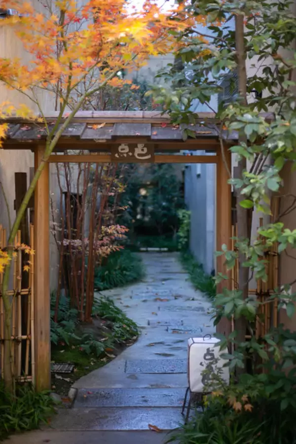 俵屋旅館が演出する天ぷら専門店「点邑（てんゆう）」でランチ【京都・市役所前】