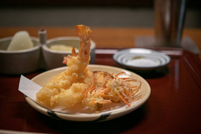 俵屋旅館が演出する天ぷら専門店「点邑（てんゆう）」でランチ【京都・市役所前】