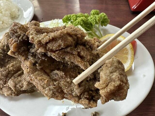 【京都レトロ食堂】鶏料理も評判！住宅街にポツンとたたずむ大衆食堂「鶏泉（とりせん）」