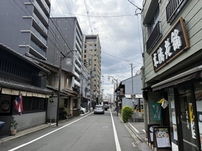 【京都おはぎ】地元密着、三条堀川の老舗和菓子店！素朴な美味しさが光る〈米満老舗〉