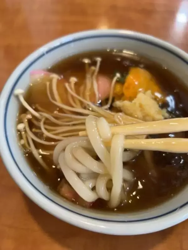 「【京都ランチ】映画『飛んで埼玉』登場のご当地グルメとは一体？北野天満宮門前店「田舎亭」」の画像