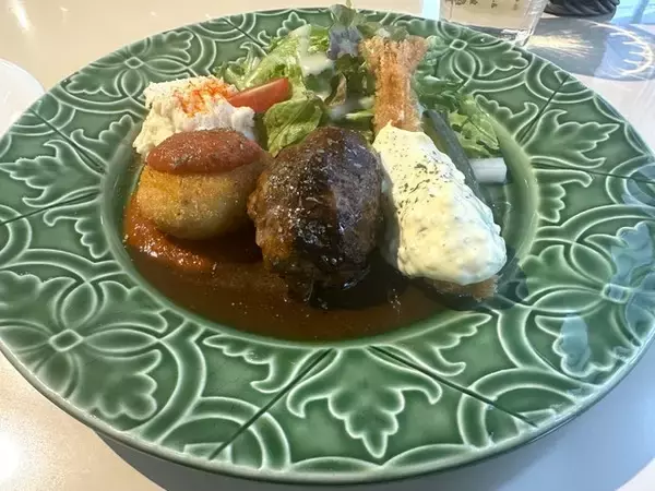 「【京都ランチ】人気洋食メニューを一度に！実力派の穴場店「グリル ハナ ショコラ」」の画像