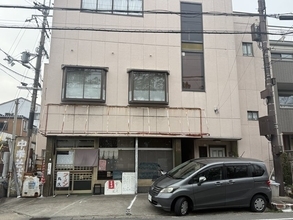 【京都】昭和遺産すぎ　830円でラーメンとオムライス　創業40年の町食堂「丸久」