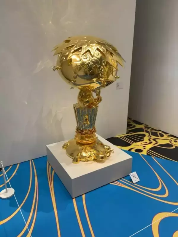 「【京都市京セラ美術館】初日は史上最大長蛇の列☆海外でも大注目展覧会「村上隆もののけ京都」」の画像