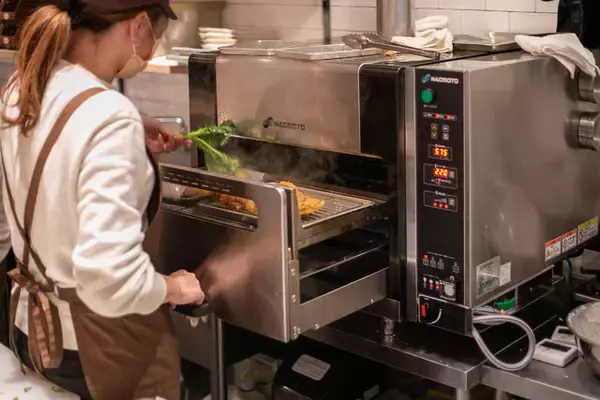 「「ミセスリンダのフライドチキン」新メニュー☆スパイシーカレー登場！【京都・四条烏丸】」の画像