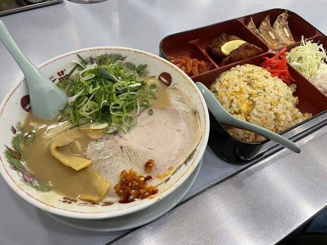 コスパとカロリーがすごすぎる ラーメン 天一 のスペシャル弁当 天下一品 二条駅前店 22年3月22日 エキサイトニュース 2 2