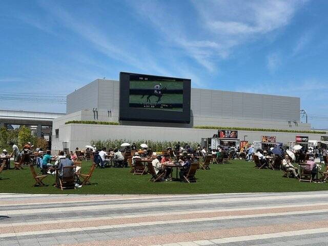 【京都レジャー】GW中は長澤まさみさんも登場！優駿＆名店グルメも満載「京都競馬場」