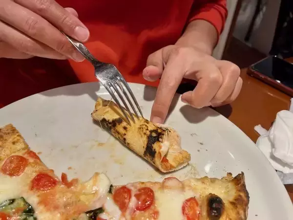 「京都であなたもナポリっ子！薪窯でアツアツもちもち本場のナポリピッツァ『ピッツェリア マリータ』」の画像