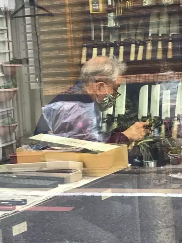 「【京都道具】四条烏丸の外国人観光客にも人気の老舗☆はさみ研ぎは絶品仕上げ「早川刃物店」」の画像