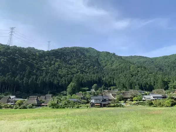 「かやぶきの里『美山町』にたたずむプリンが美味しい小さなカフェ「美卵（みらん）」」の画像