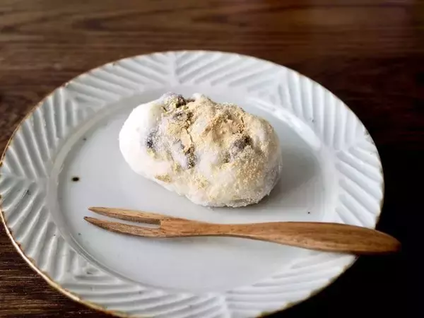 「【京都の和菓子】知る人ぞ知る鷹峯の老舗。名物「御土居餅」はふわふわのお餅が絶品」の画像