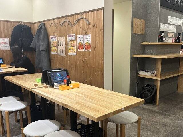 【京都立ち飲み】四条烏丸近くの人気店！生ビールは破格の330円「京町スタンド 若旦那」