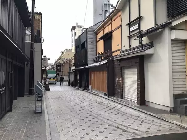 「【京都ぶらり】夏の風物詩鴨川納涼床でおなじみ『先斗町』☆有名割烹から歌舞練場まで」の画像