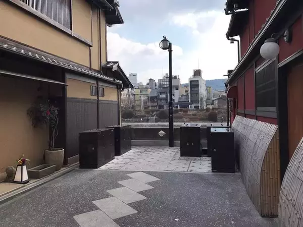 「【京都ぶらり】夏の風物詩鴨川納涼床でおなじみ『先斗町』☆有名割烹から歌舞練場まで」の画像