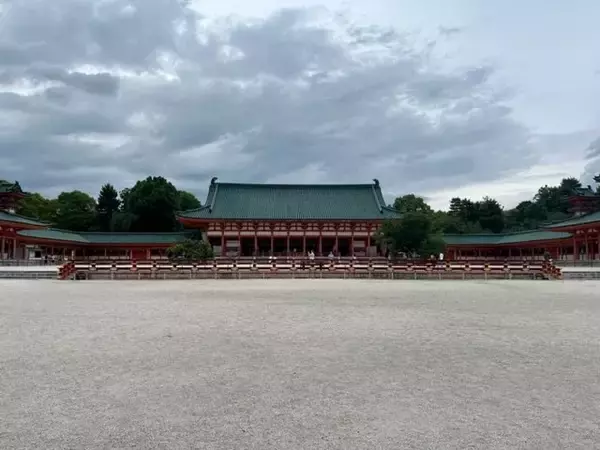 「もっと京都が楽しくなる♡女子一人旅にもおすすめ！御朱印で巡る京都♬ 「平安神宮」」の画像