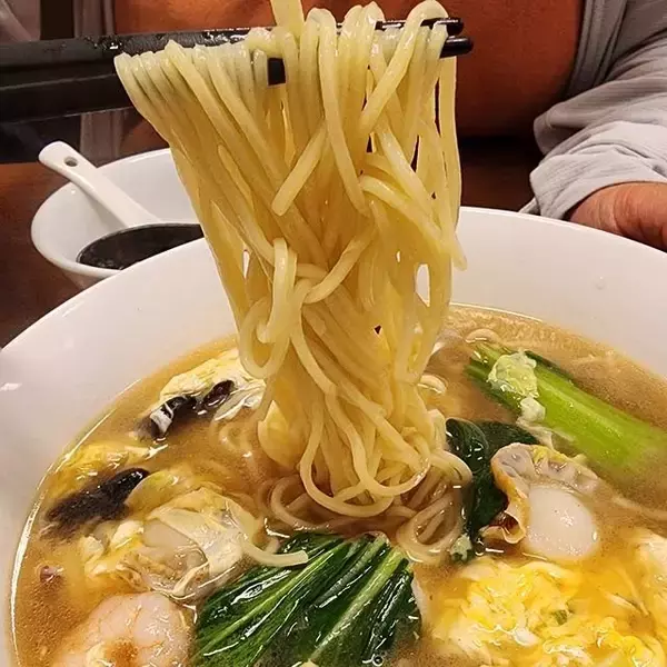 「【京都】ガチ中華で麺や餃子、炒飯の満足ランチ「無名小吃（ピンインチャオチー）」」の画像