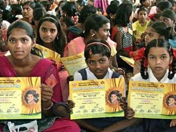 インドで いらない子 と名付けられた女の子達が一斉に改名する 2011年10月25日 エキサイトニュース