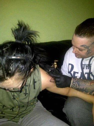 17歳少女 マリリンモンローを彫って 刺青師 まかせろ 少女 なっ 13年10月13日 エキサイトニュース