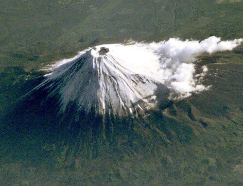 宇宙から見た 富士山 の写真が海外で人気を呼ぶ 信じられない美しさだ 14年5月28日 エキサイトニュース