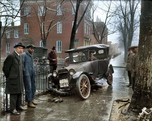 1921年の交通事故の写真 どんなものか想像できる 100年近く前の事故現場がこちら 15年11月19日 エキサイトニュース