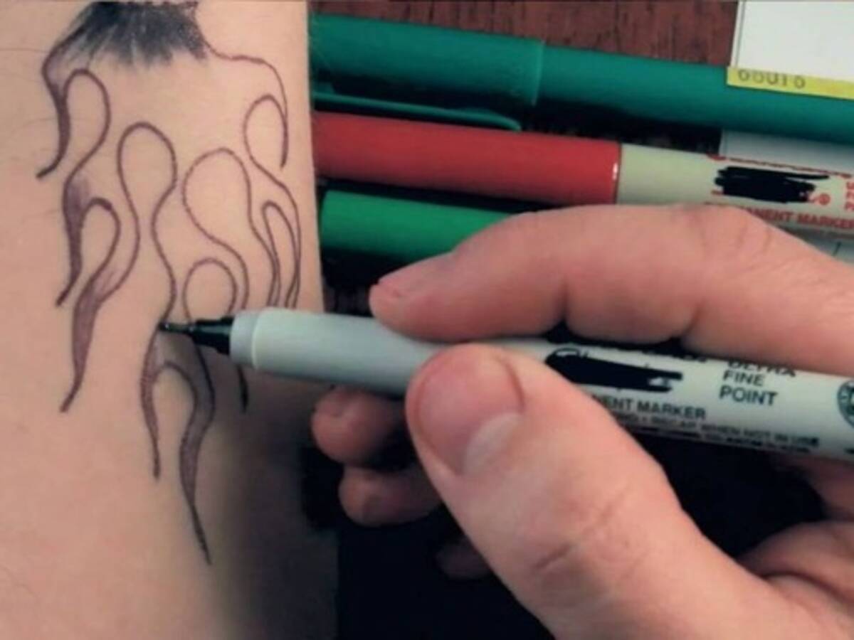 海外の両親 6歳の娘がタトゥーを描くペンで描きまくった 落ちないんだけど 19年12月28日 エキサイトニュース