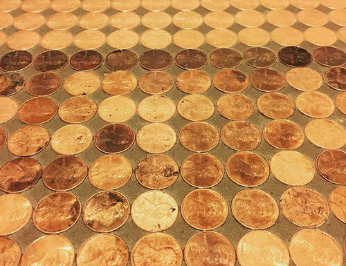 アメリカ女性が1セント硬貨を床に敷いて ゴージャスなモザイク模様にする 年5月18日 エキサイトニュース