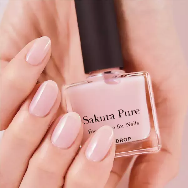 「先行発売は1時間で完売！神崎恵プロデュース「爪のファンデーション」限定発売」の画像