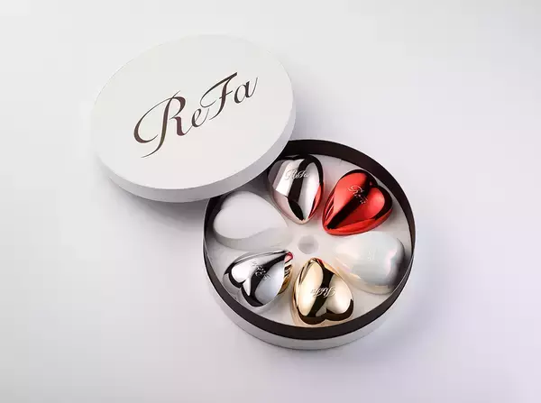 リッチなボックス入りの「ReFa HEART BRUSH COLLECTION」