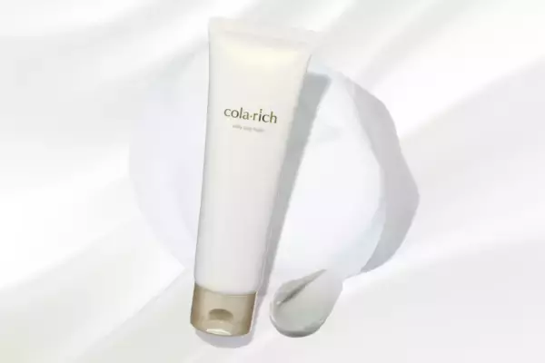 6種コラーゲン×4種クレイ配合！「コラリッチ」から濃密泡洗顔が登場