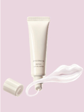 自然な立体感を演出！DECENCIAが敏感肌用リップ美容液を発売