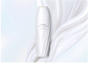 ノエビアから、澄み渡るような透明肌に導く薬用美白美容液が誕生！