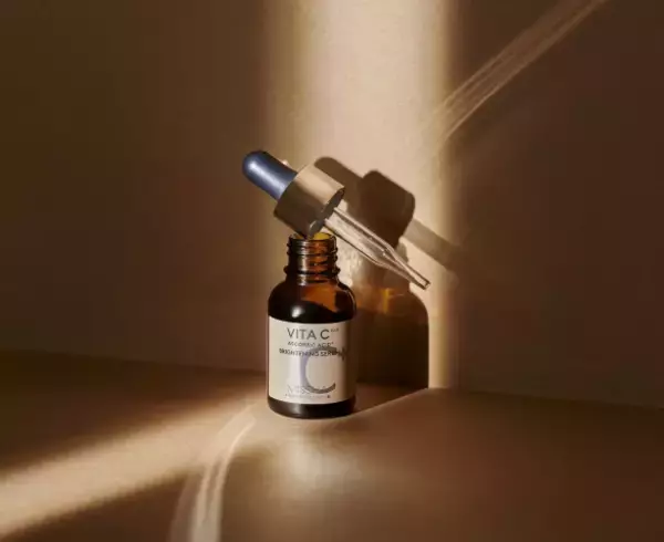 ビタミンCの手応えを追求！ミシャが薬用美白美容液を新発売