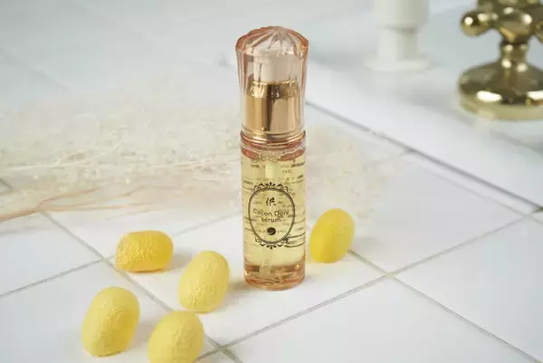 「脱ファンデーション」を目指す「金繭エキス」配合の美容液誕生！