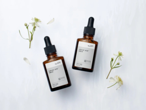 毛穴の悩みに！話題の成分アゼライン酸を配合した美容液2種が登場