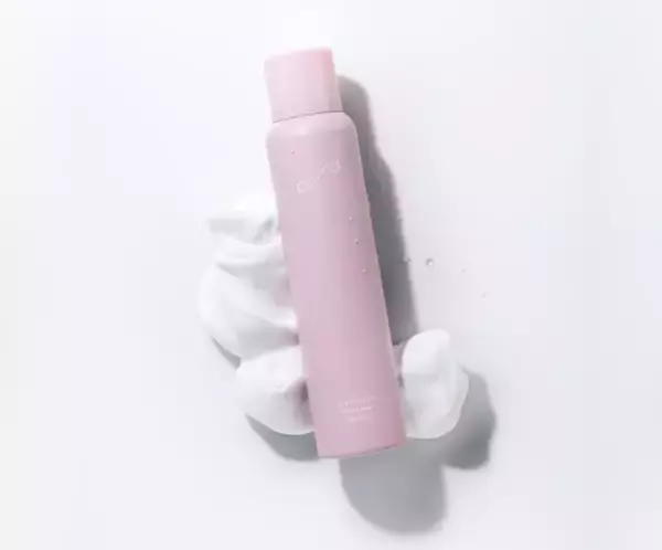 プラセンタ×高濃度炭酸を融合！p／dから『p／d 泡洗顔』が登場