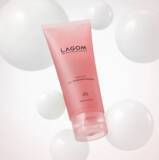 「泡立て不要！LAGOMから赤のジェル洗顔が新登場」の画像1