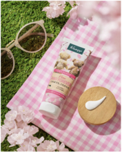 春を感じるギフトの新定番、『クナイプ ハンドクリーム サクラの香り』が数量限定発売！