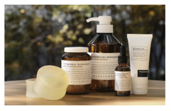 MARKS＆WEB、季節限定の香りを楽しめる「フランキンセンス」シリーズを発売