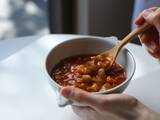 「Makuakeで目標金額の122％を達成した具沢山の食べるスープ「あじかんごぼう RESET SOUP」が本格展開をスタート　人気チャンネル「正直レビュー」とのコラボなど、夏のキャンペーンも開始」の画像1