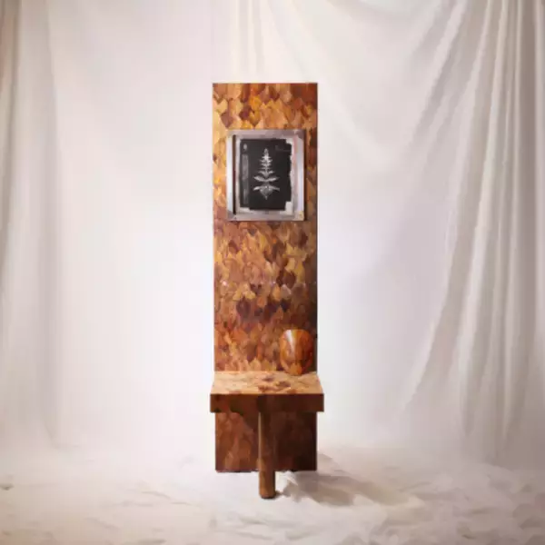 「物質調律家・山崎タクマ　世界最大のデザイン展ミラノサローネに出展　モノと生命の境界を探る ― 自身を"モノ"として展示」の画像