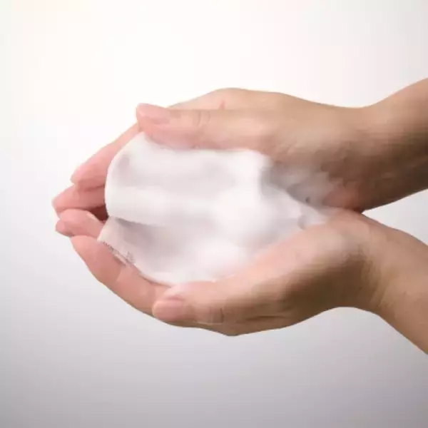 「もっちり濃密泡で年齢肌※1にハリとつやを与える洗顔料！ 『北のプラセンタ もっちり洗顔フォーム』 2025年1月5日(日)より数量限定発売」の画像