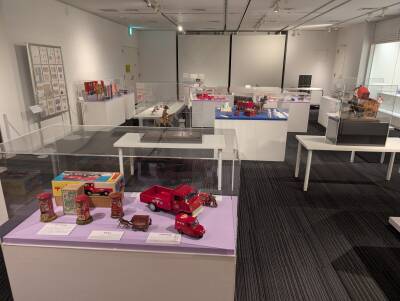 郵政博物館、ミニチュア模型や世界の小切手を展示する企画展を7/20まで開催