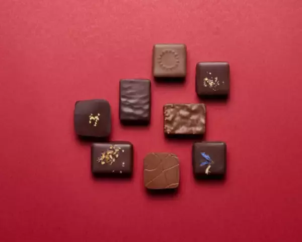 「パリ最高峰メゾン〈ルノートル〉伝統のプラリネとガナッシュが織りなす2026年バレンタインコレクション、1月16日より発売」の画像